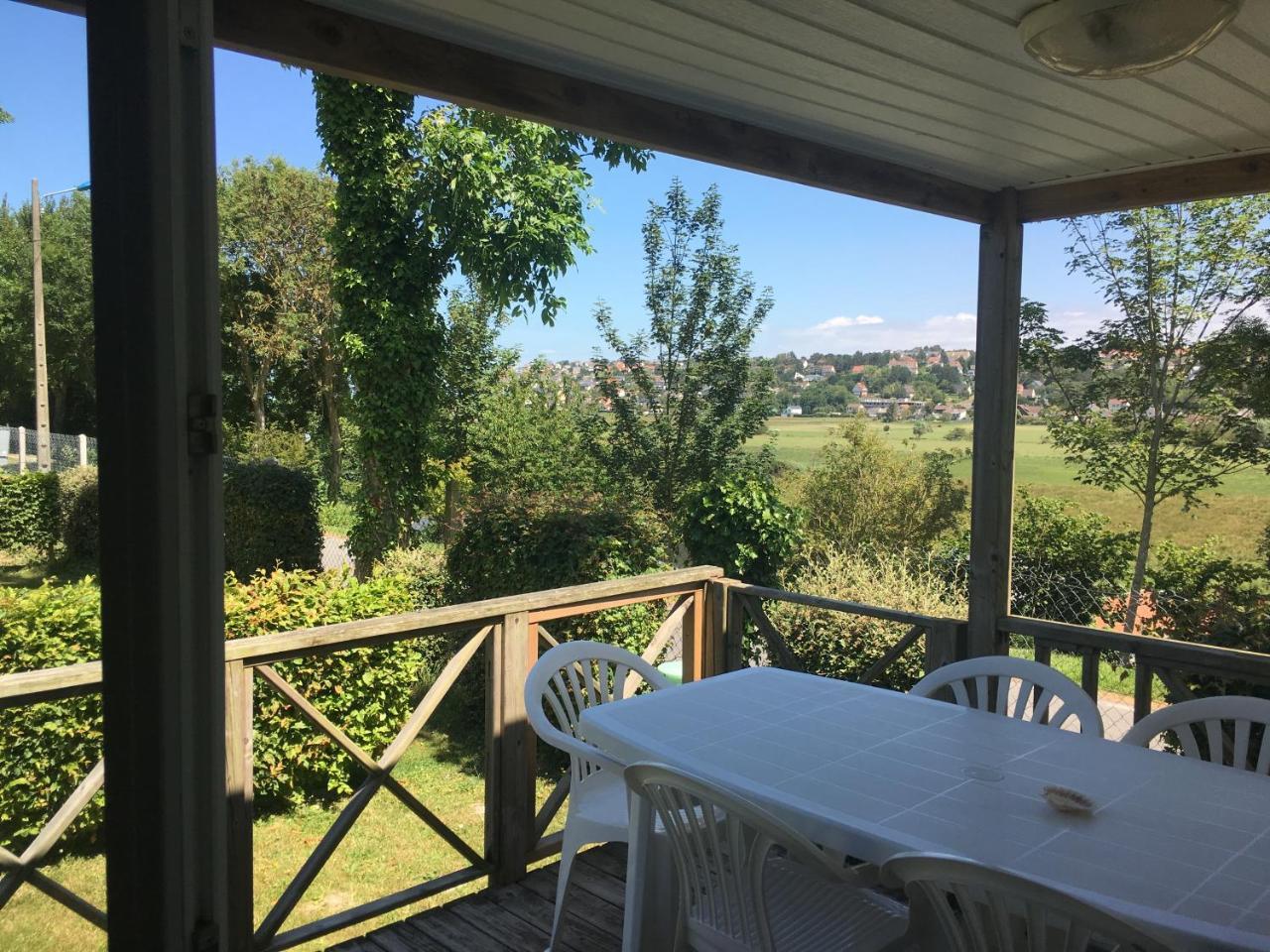 Camping Le Mont Joli Bois Criel-sur-Mer Exterior photo